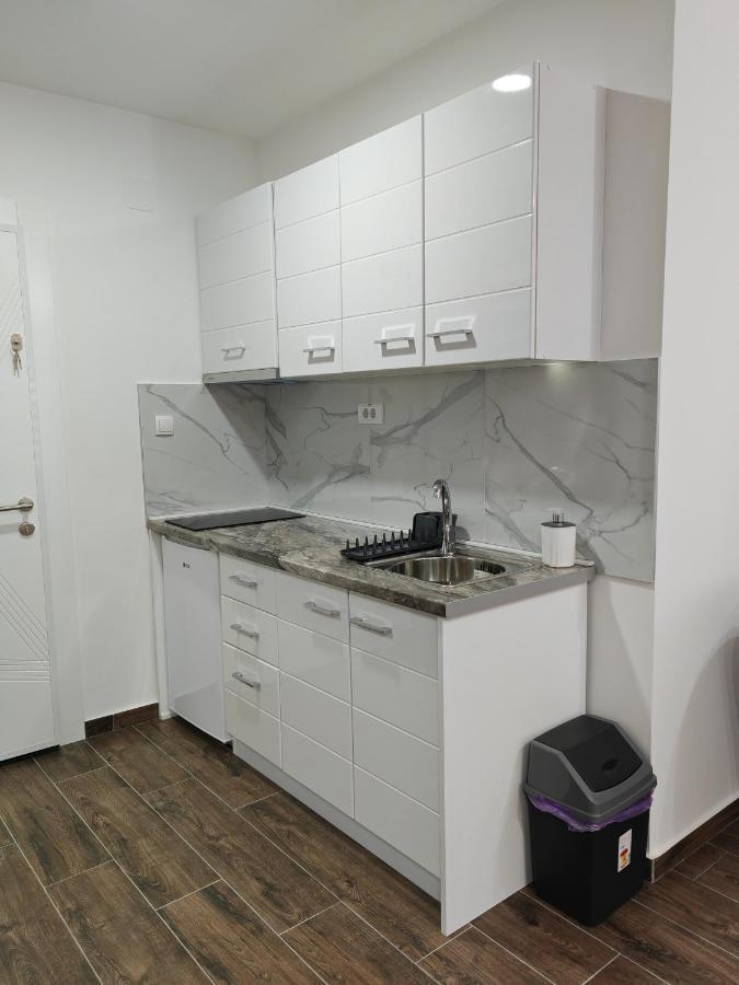 Imperial Apartment Veliko Gradiste Ngoại thất bức ảnh