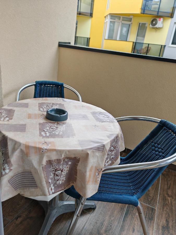 Imperial Apartment Veliko Gradiste Ngoại thất bức ảnh