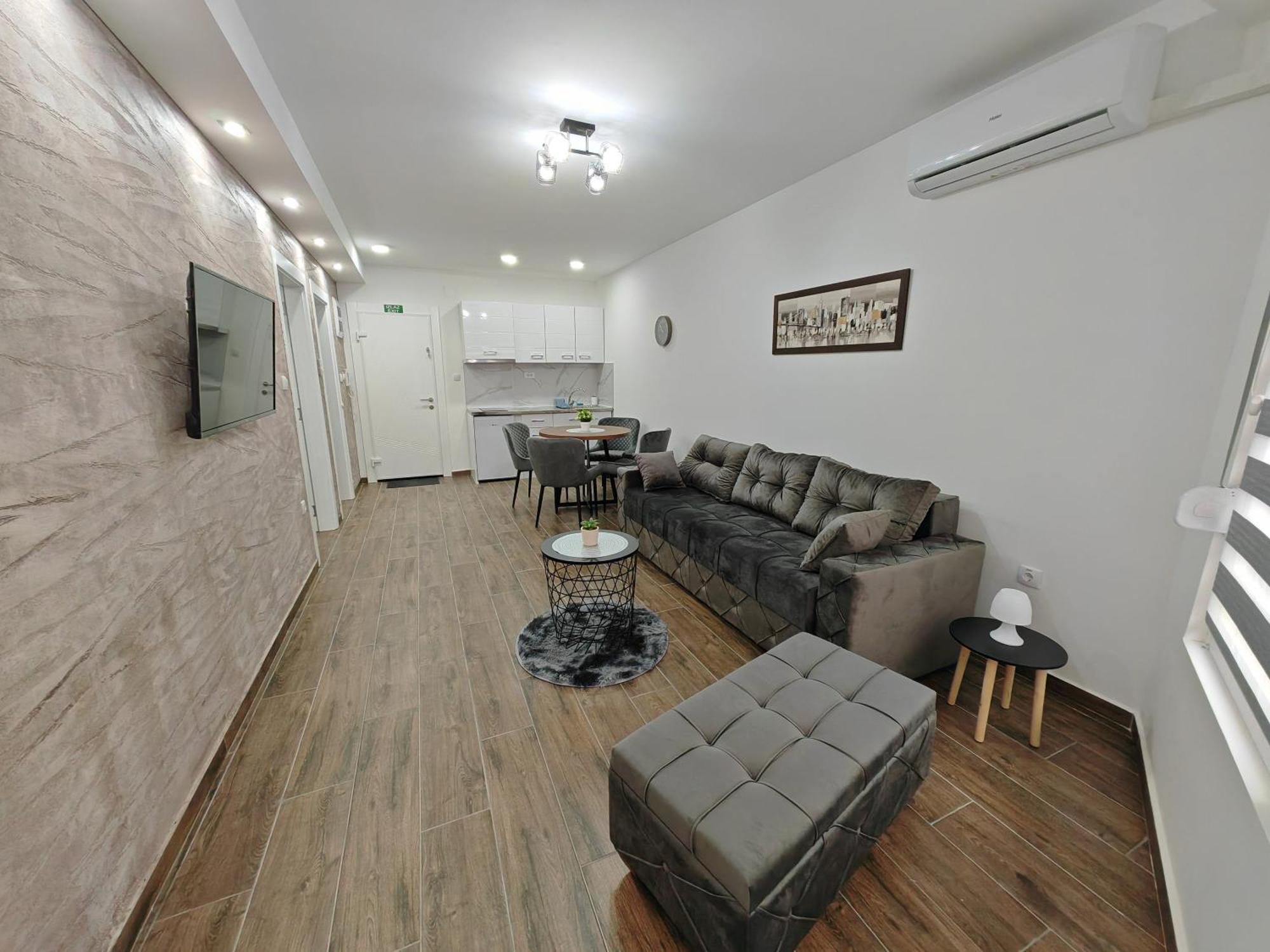 Imperial Apartment Veliko Gradiste Ngoại thất bức ảnh