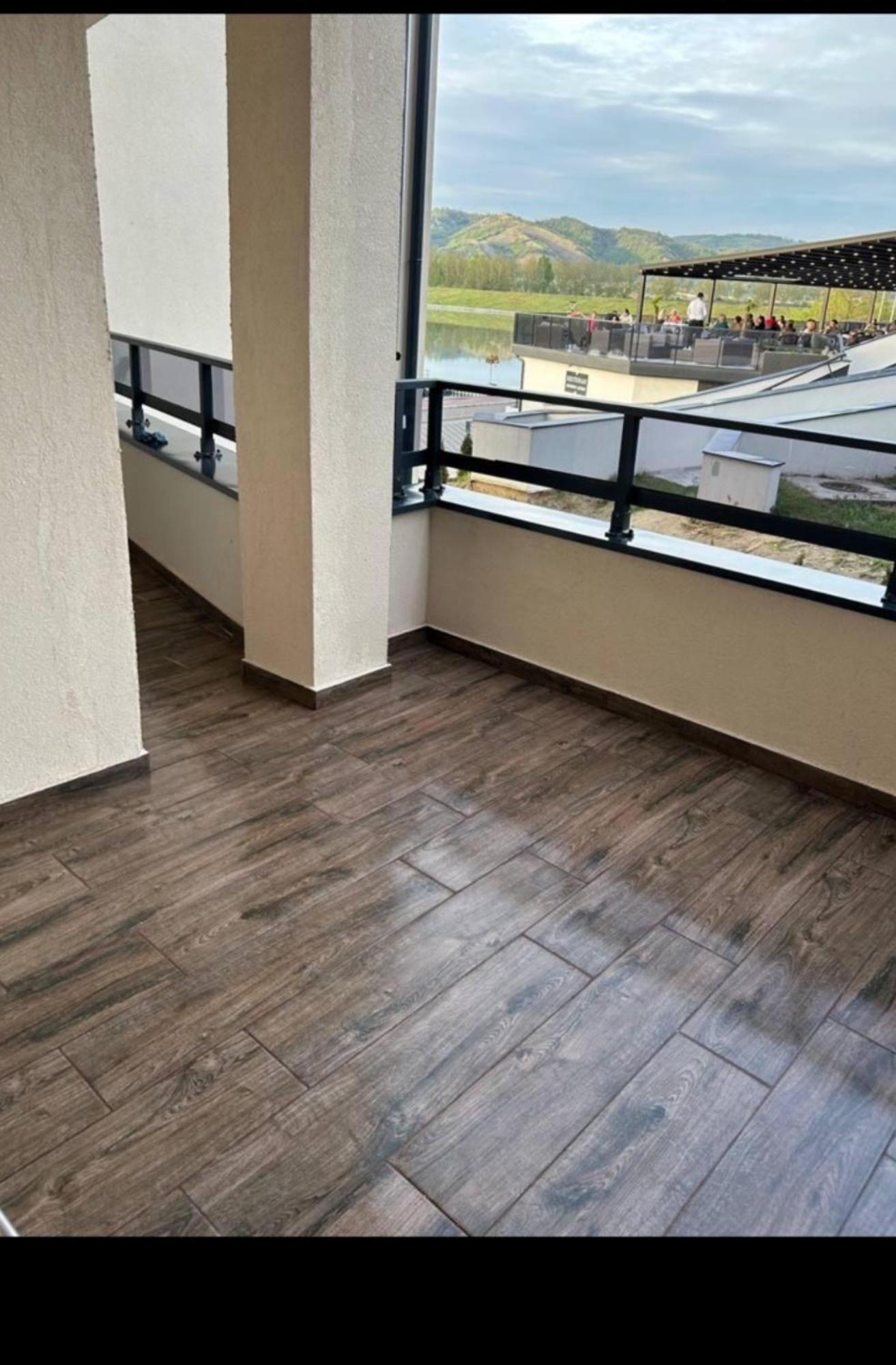Imperial Apartment Veliko Gradiste Ngoại thất bức ảnh
